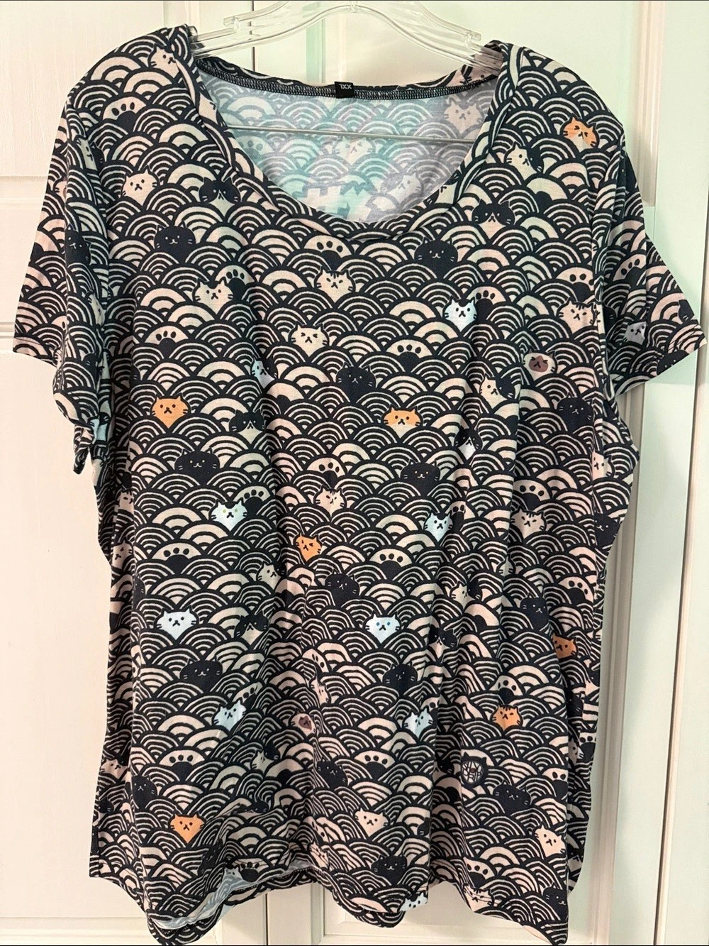 Cat Print Short Sleeve Tee XXL Like New